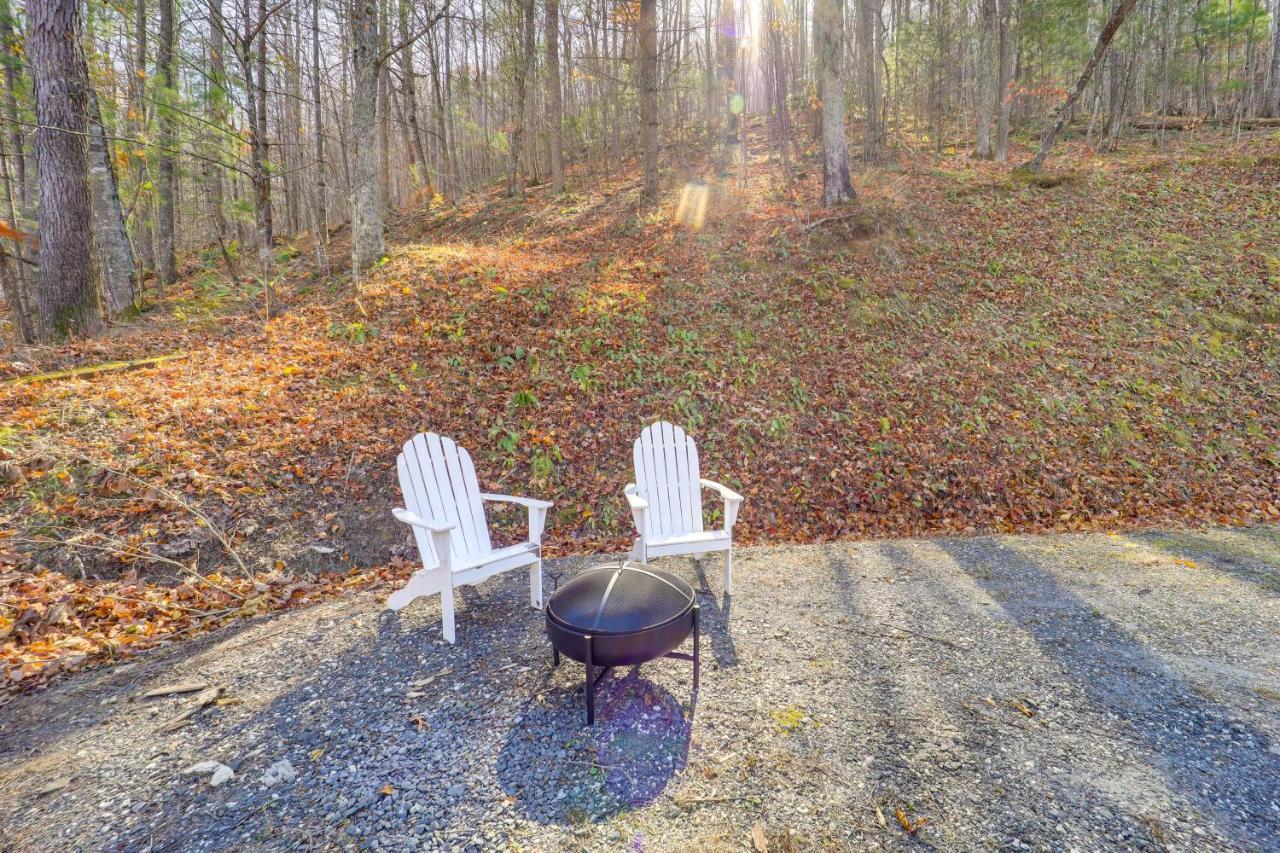 Pet-Friendly Spruce Pine Cabin With Private Fire Pit Zewnętrze zdjęcie