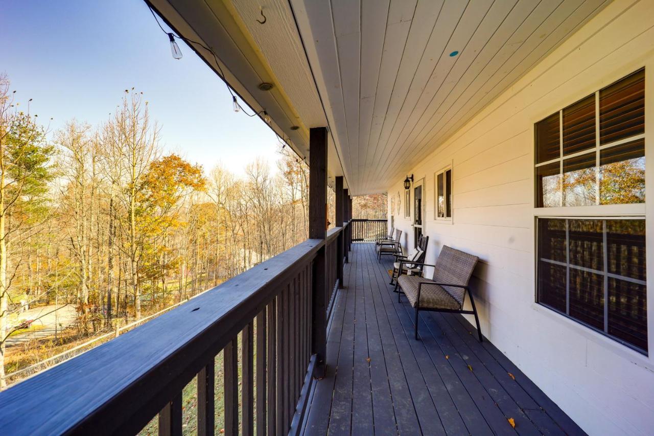 Pet-Friendly Spruce Pine Cabin With Private Fire Pit Zewnętrze zdjęcie